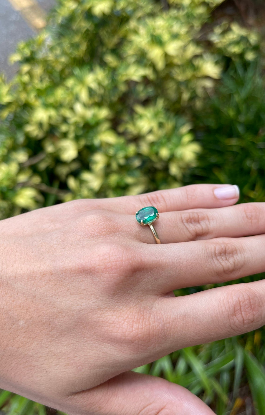 Oval Emerald Solitaire Ring 14K