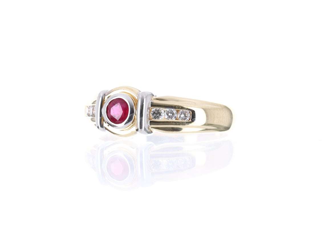 14K Round Natural Red Ruby & Diamond Solitaire Ring