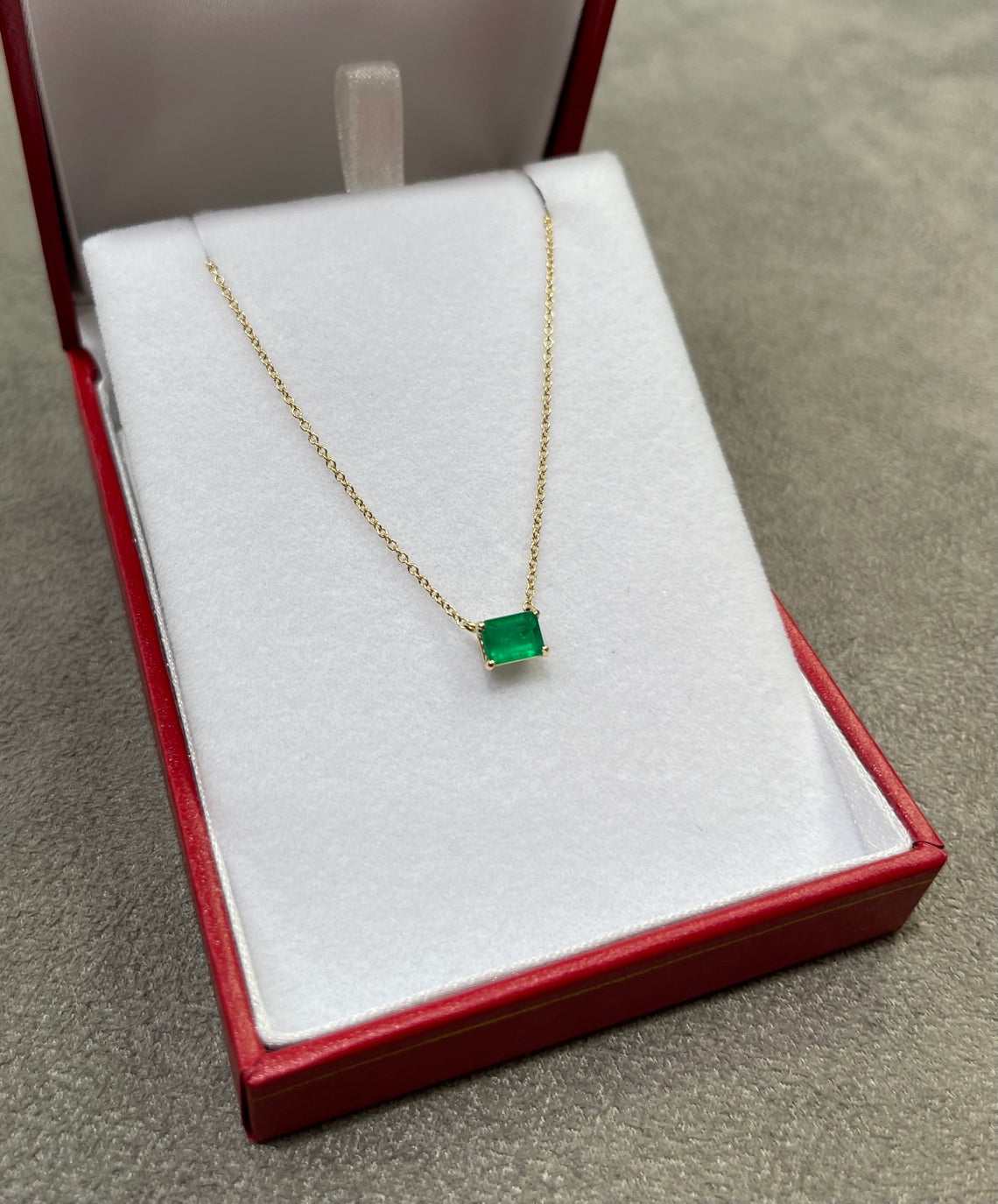 1.10ct Medium Dark Green Emerald East to West Necklace 14K