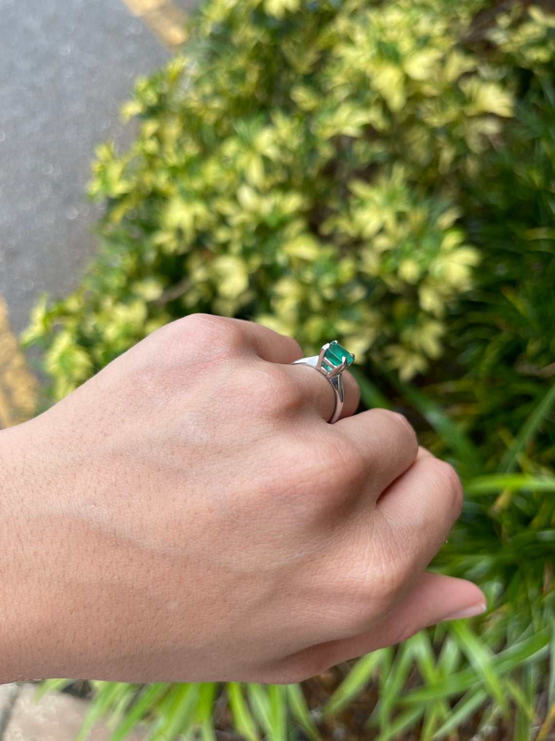 1.95cts White Gold Natural Colombian Emerald Solitaire Ring 14K