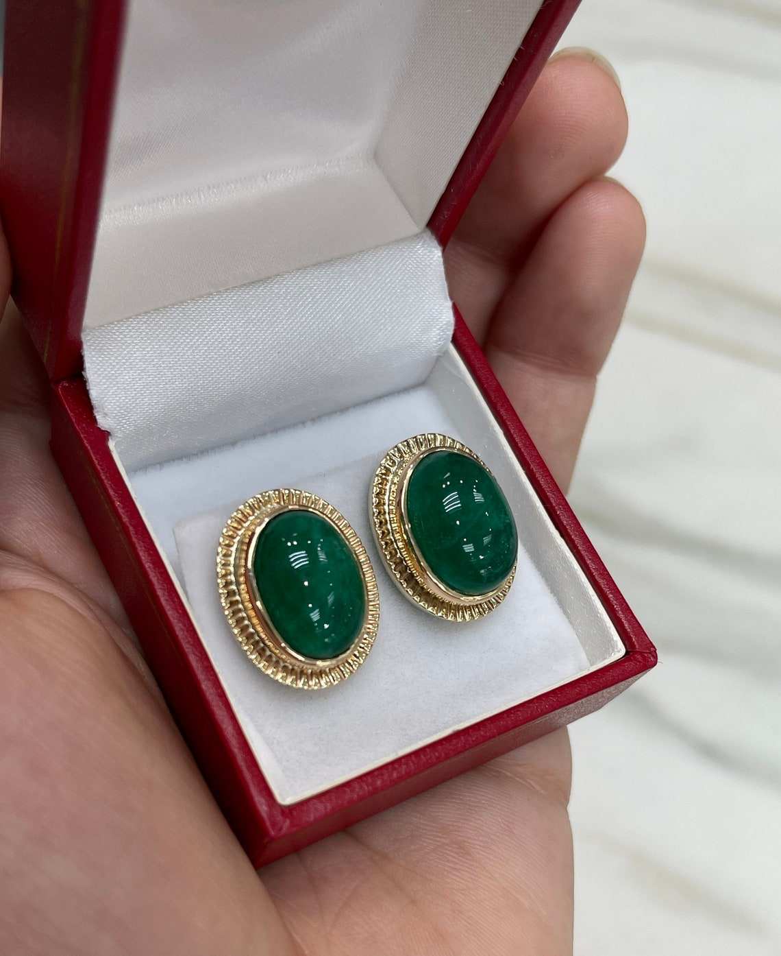 Big 19.04tcw Oval Cabochon Dark Green Colombian emerald Bezel Hand Carved Stud 14K gift