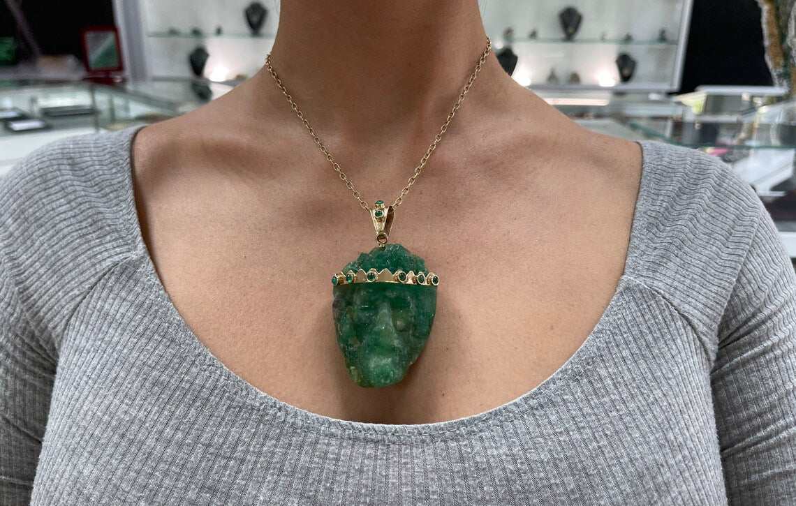 Jesus Christ Emerald Crystal Pendant 18K