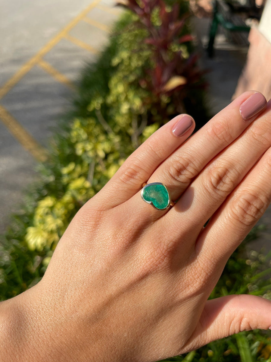  Big Heart Emerald 6.10 CT Bezel Set Timeless Solitaire Wedding 14k Ring