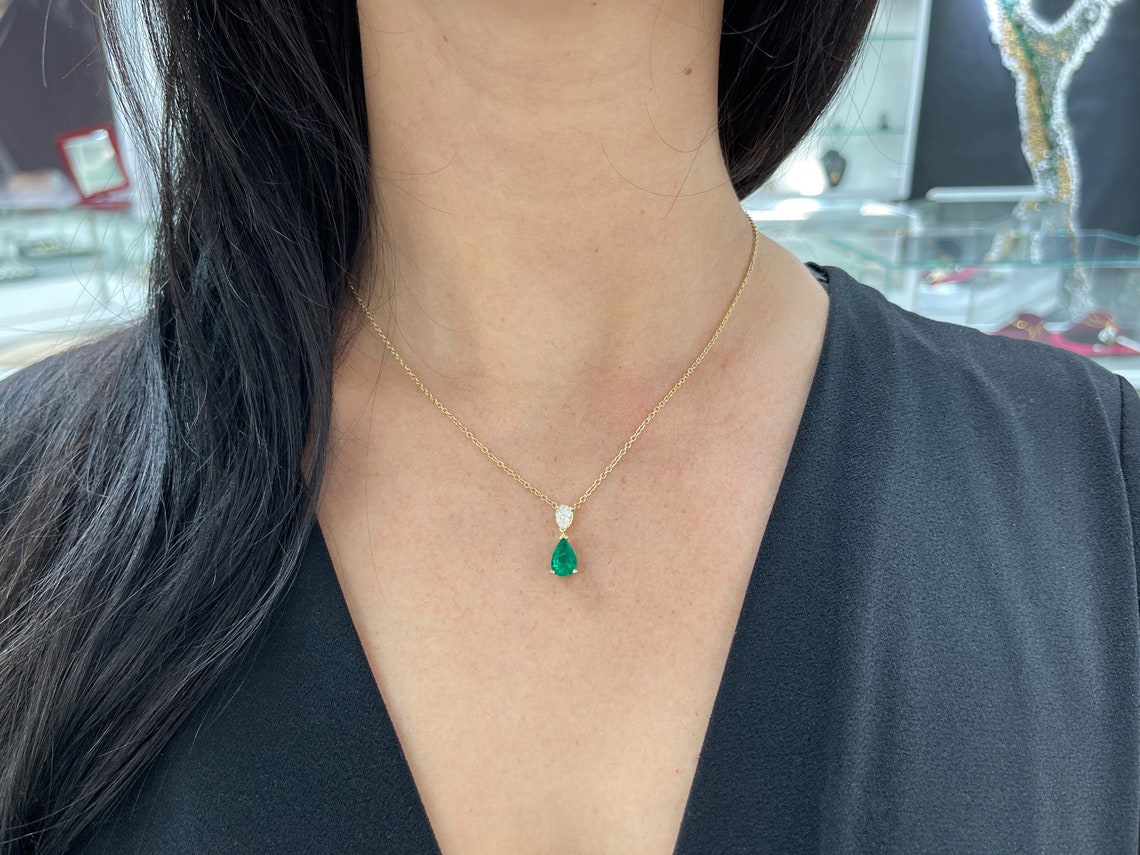 2.58tcw AAA+ Colombian Emerald & Diamond Teardrop Pear 