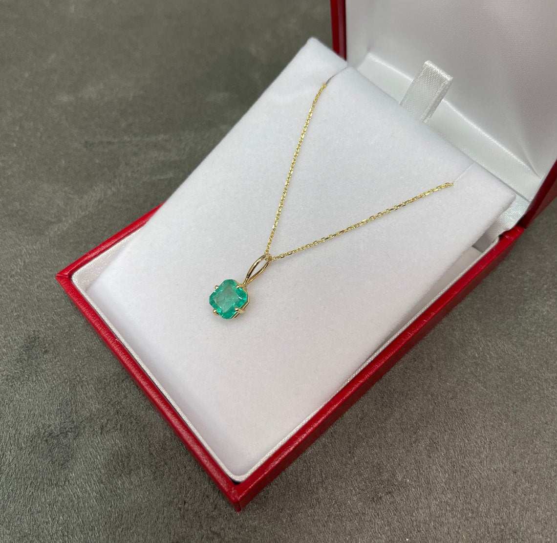 Colombian Emerald Medium Green Classic Solitaire Pendant 14K