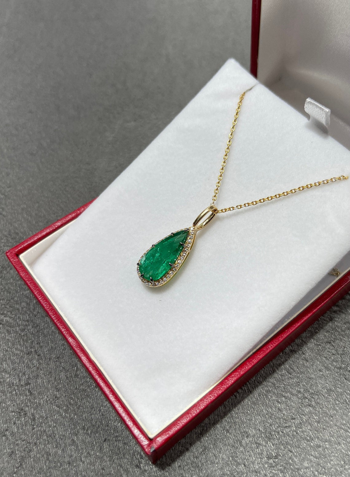 3.68tcw Natural Rich Emerald & Diamond Halo Tear Drop Pendant Yellow Gold 18K