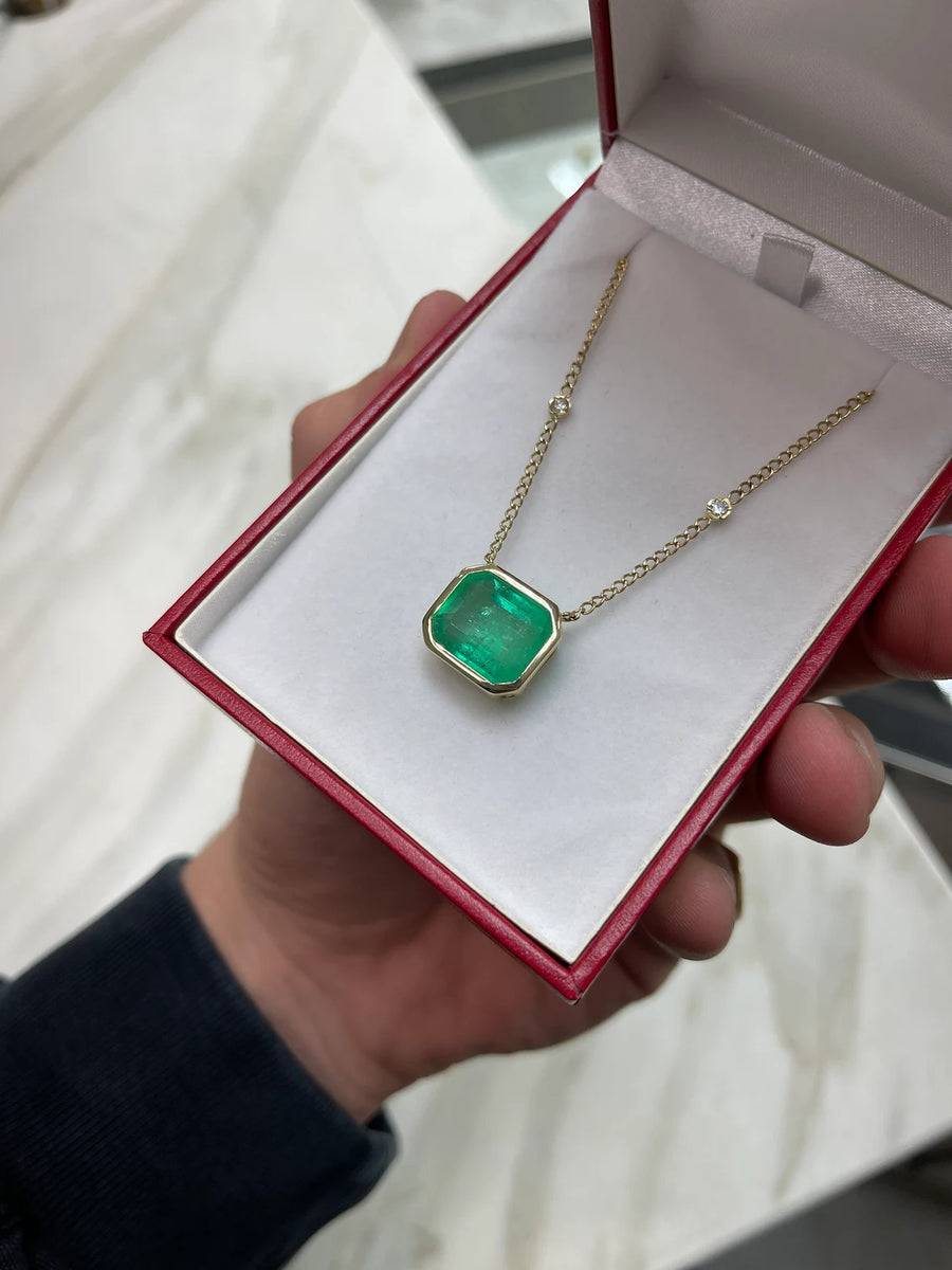 Deepika Emerald Rose Gold Statement Choker – YOSHA Art Jewellery
