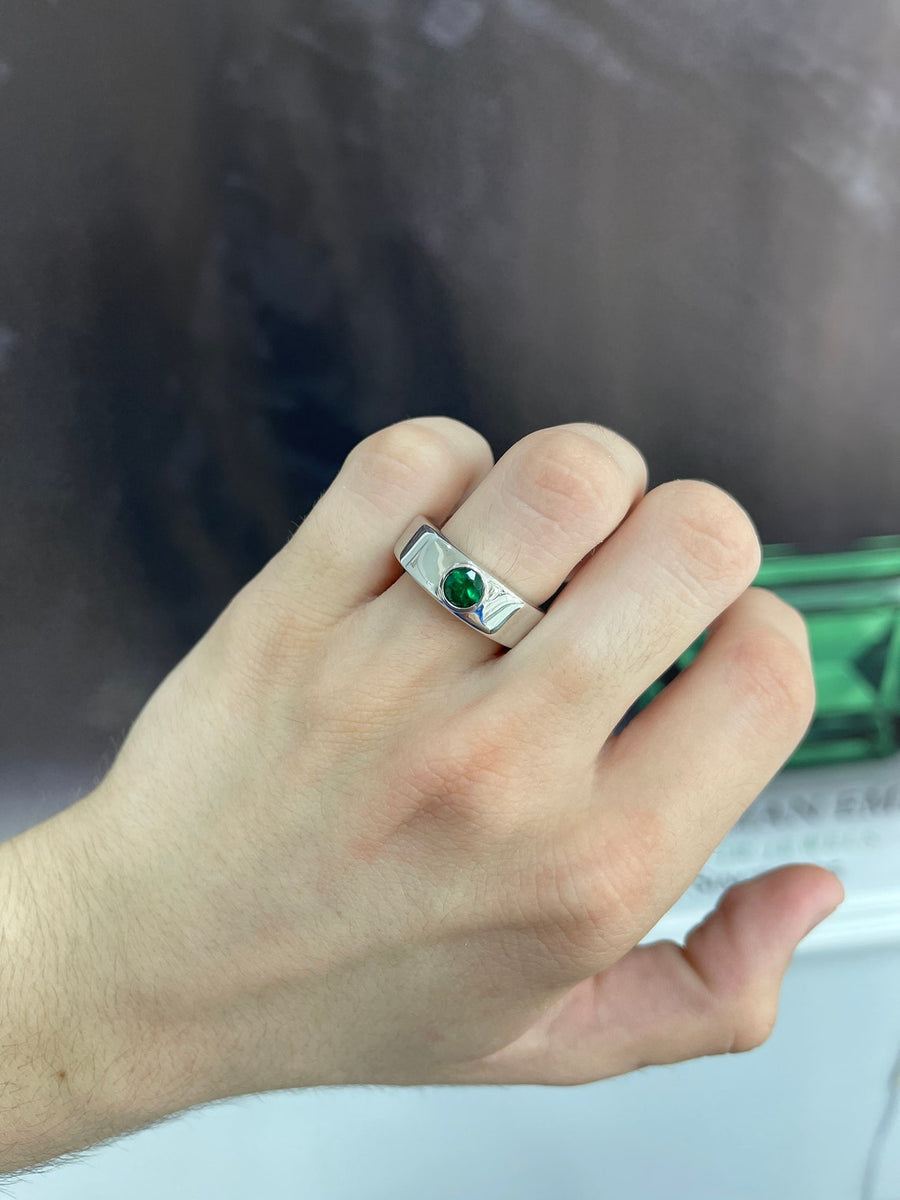 Colombian Emerald Bezel Men's Ring 14K