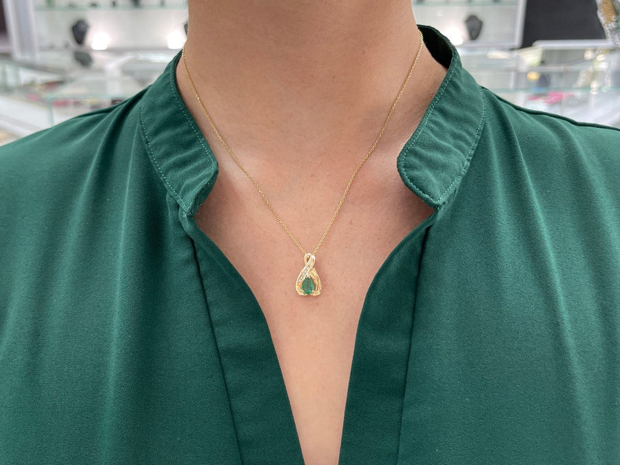 Chic Gold Emerald May Birthstone Pendant Jewelry