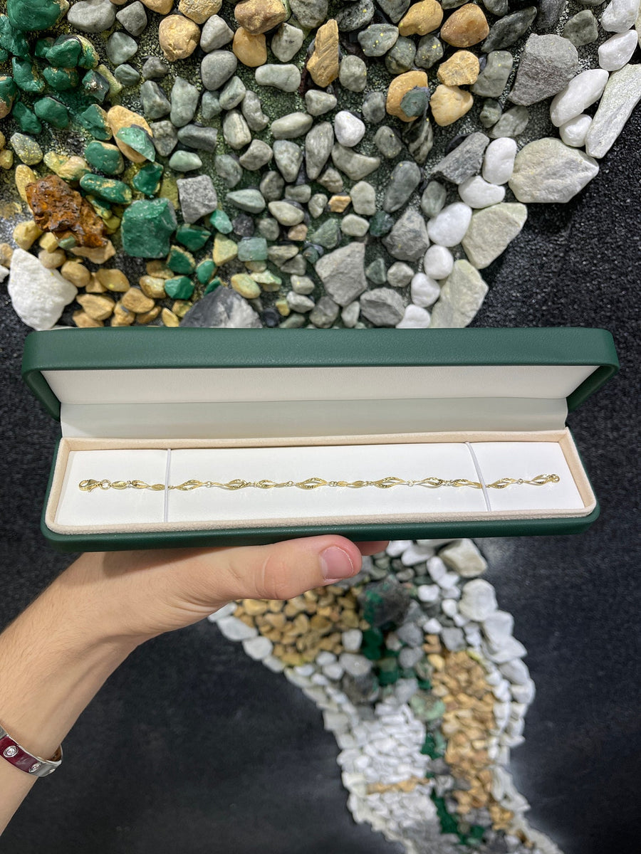 Emerald Woman's in Box Floral Styled 18K Yellow Gold Bracelet