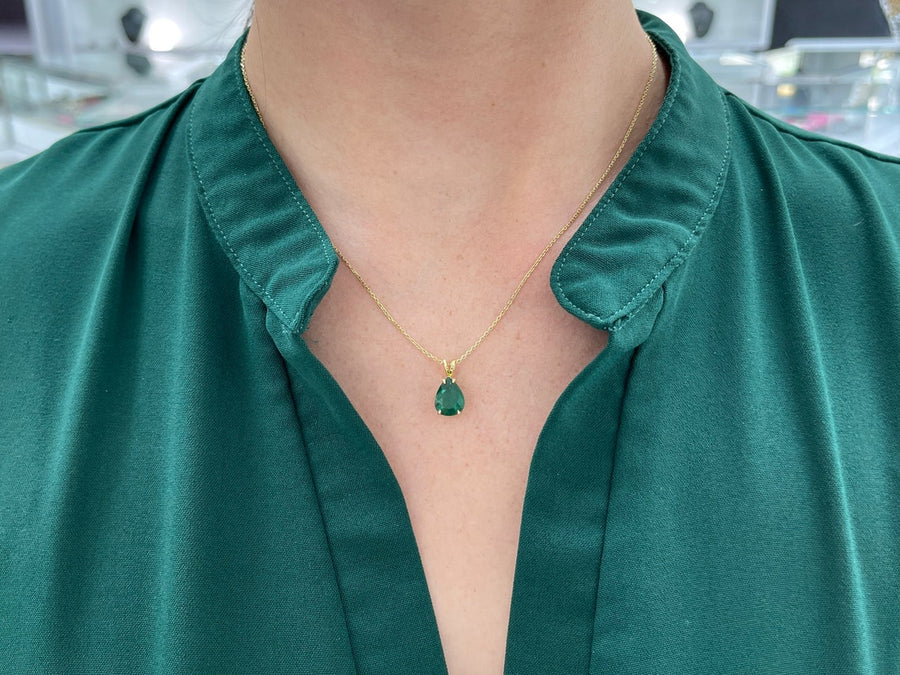 3.28cts Natural Emerald-Pear on Neck 4Prong 14K Gold Pendant