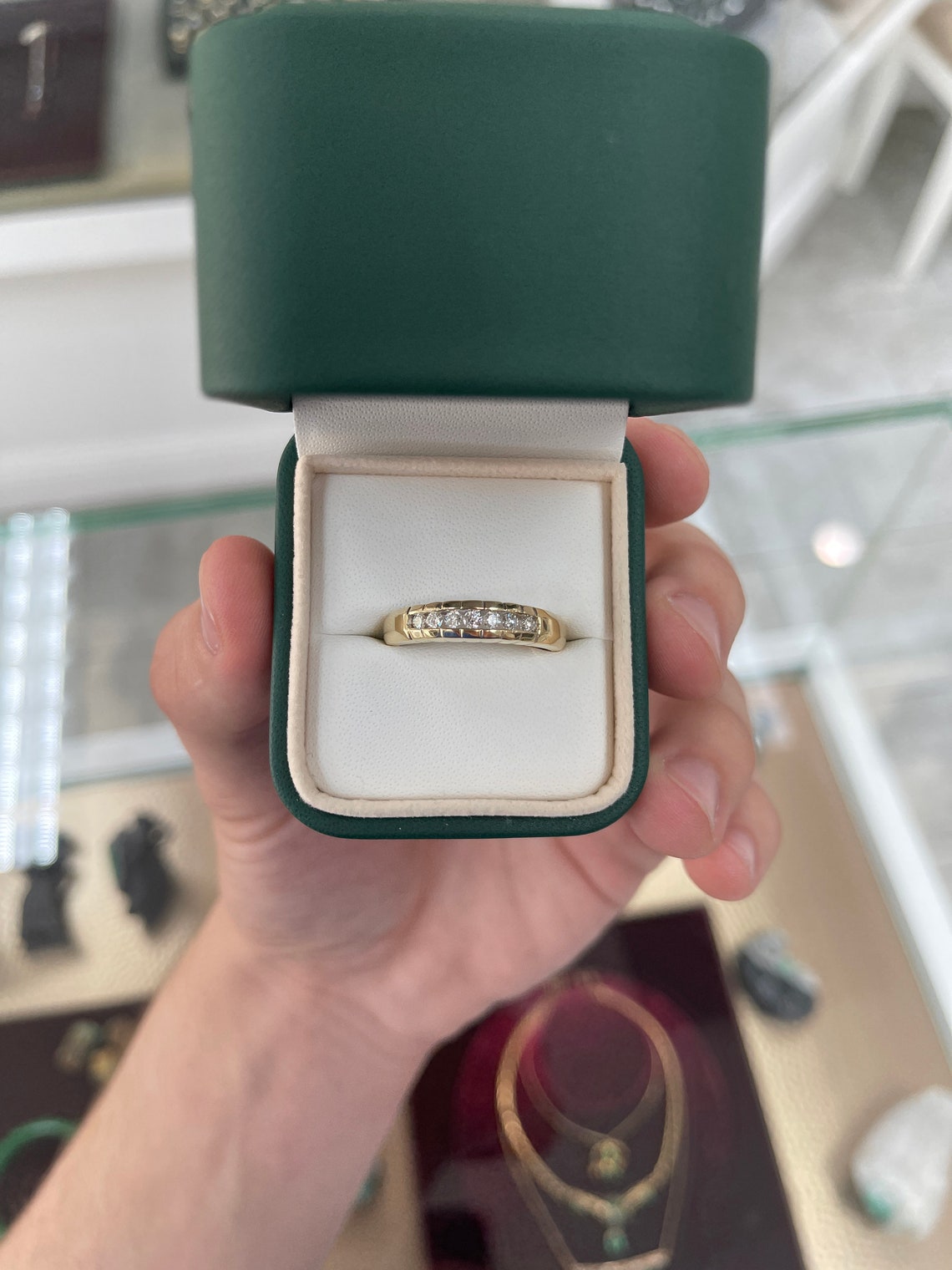 0.30pts Men's Diamond 14K Yellow Gold Ring - JR Colombian Emeralds