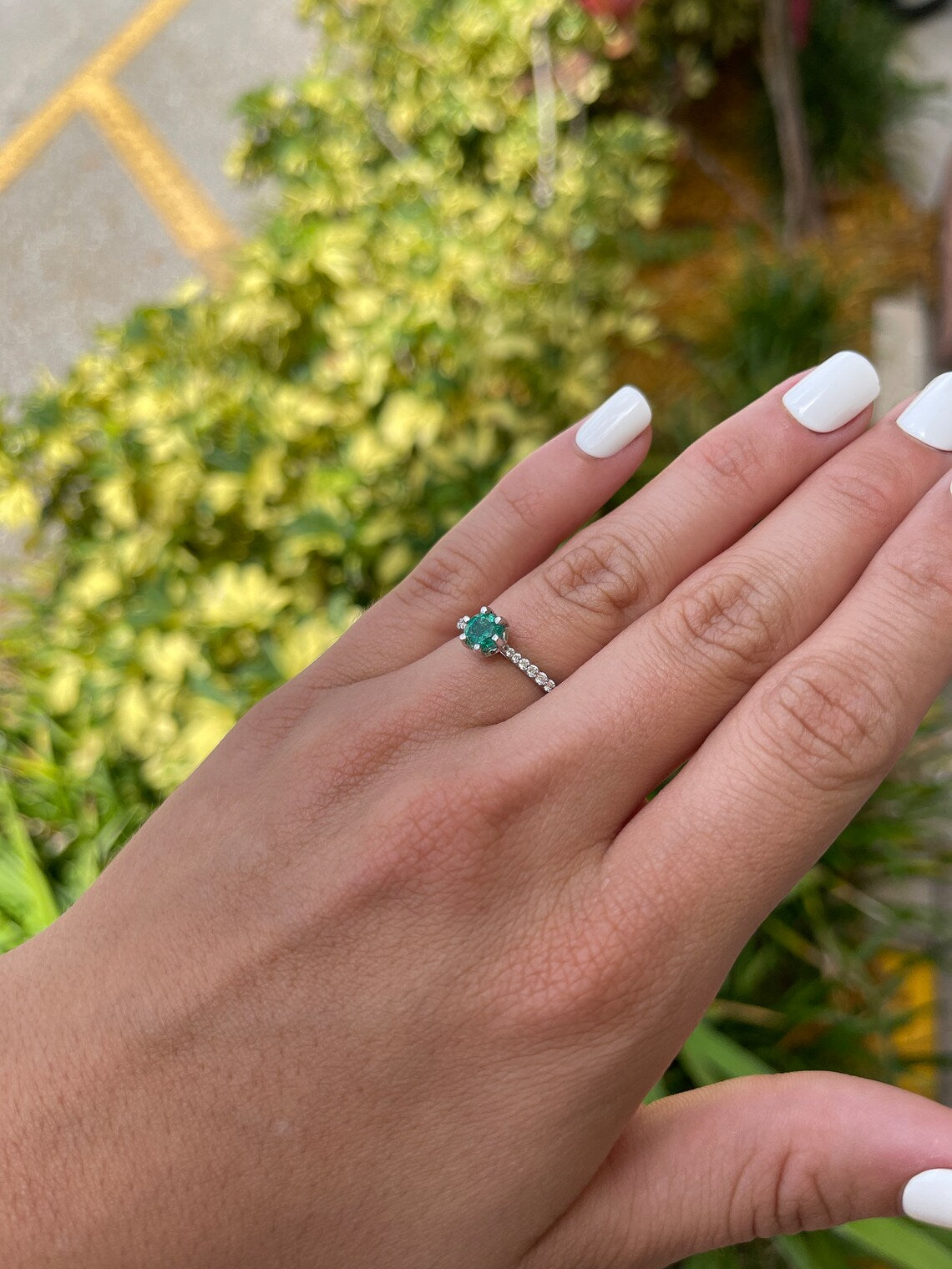 1.25tcw 14K Natural Emerald-Round Cut & Diamond Shank 6 Prong Engagement Ring - JR Colombian Emeralds