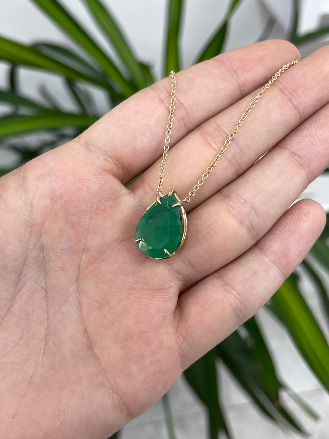 9.30ct Statement Natural Rich Green Emerald-Pear Cut Solitaire Gold 14K 5 Prong Necklace - JR Colombian Emeralds