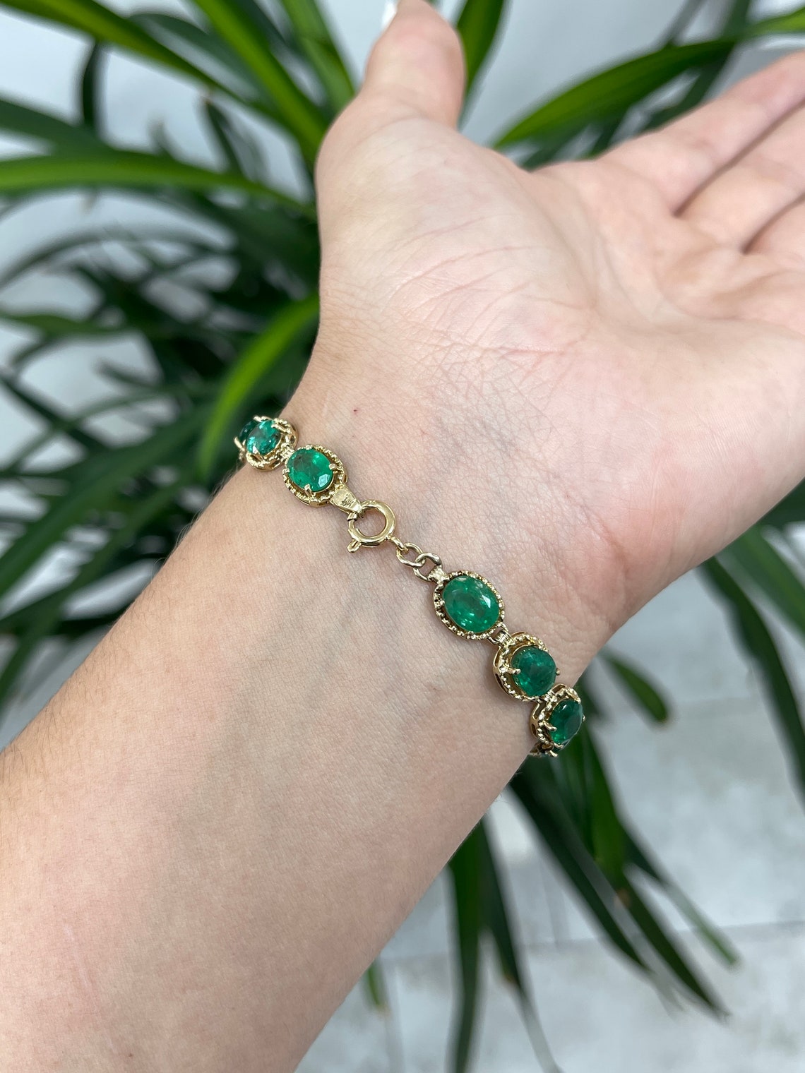 11.06tcw AAA 18K Natural Emerald-Gemstone 360 Oval Cut Gold Statement Bracelet - JR Colombian Emeralds