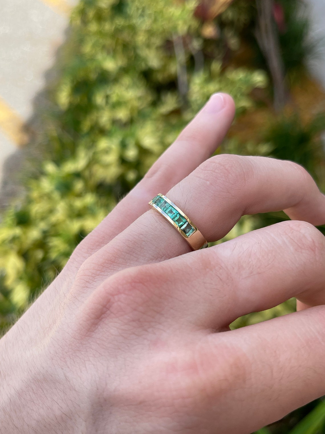 1.40tcw 14K Men's Genuine Spring Green Emerald Princess Cut Wedding Gold Band Ring - JR Colombian Emeralds