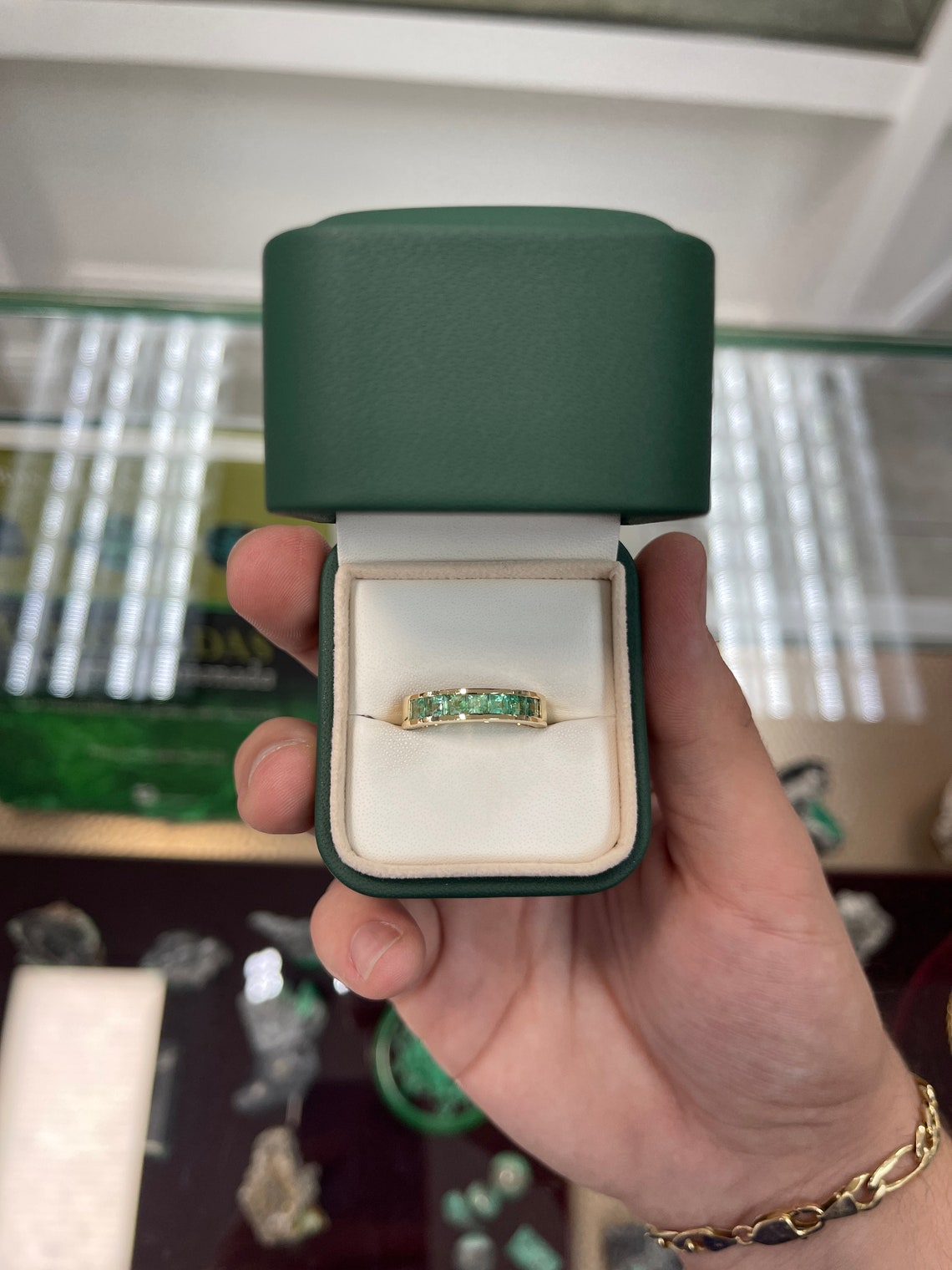 1.40tcw 14K Men's Genuine Spring Green Emerald Princess Cut Wedding Gold Band Ring - JR Colombian Emeralds