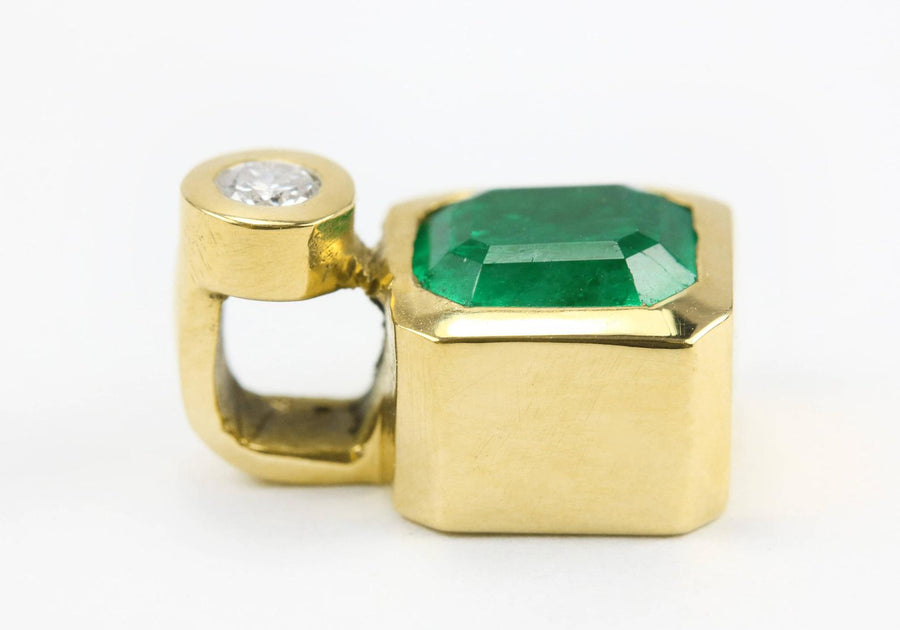 Bezel Emerald & Diamond Solitaire Pendant 14K