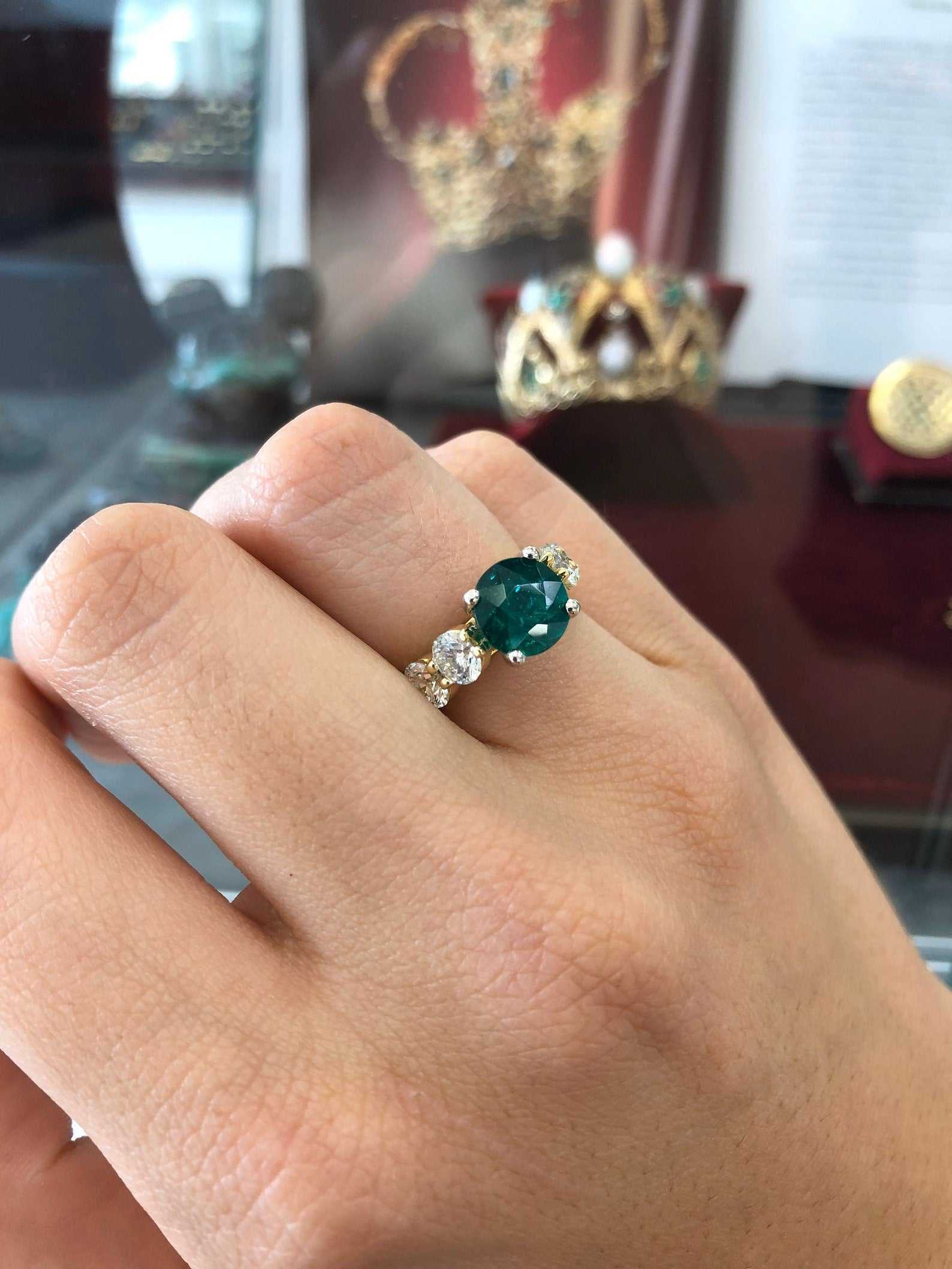 4.55tcw 18K Round Vivid Dark Green Emerald & Jumbo Diamond Accent Statement Ring