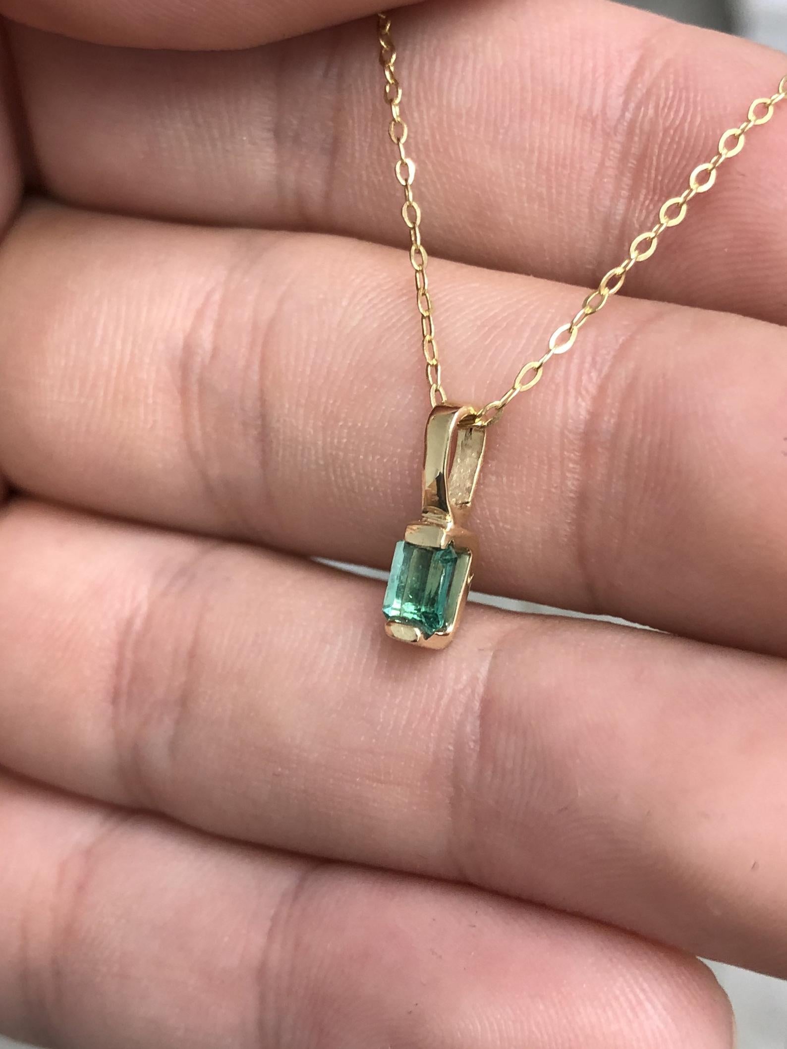 Minimalist Dainty Colombian Emerald Half Bezel Pendant 