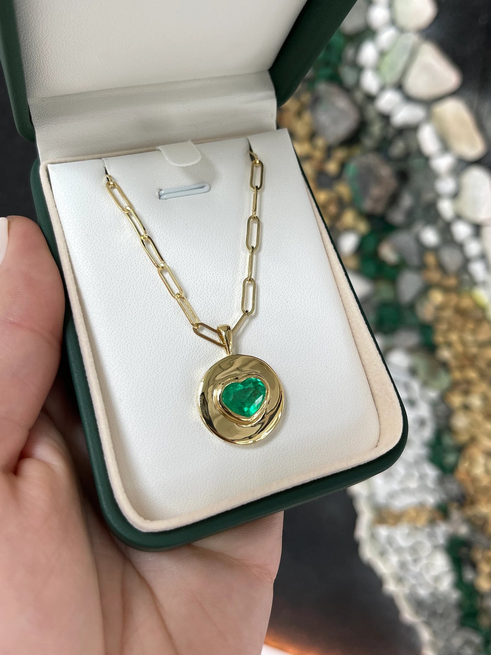 2.30cts 18K Emerald Heart Signet Pendant - JR Colombian Emeralds