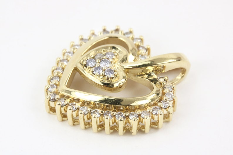 Diamond Heart Round Cut Yellow Gold