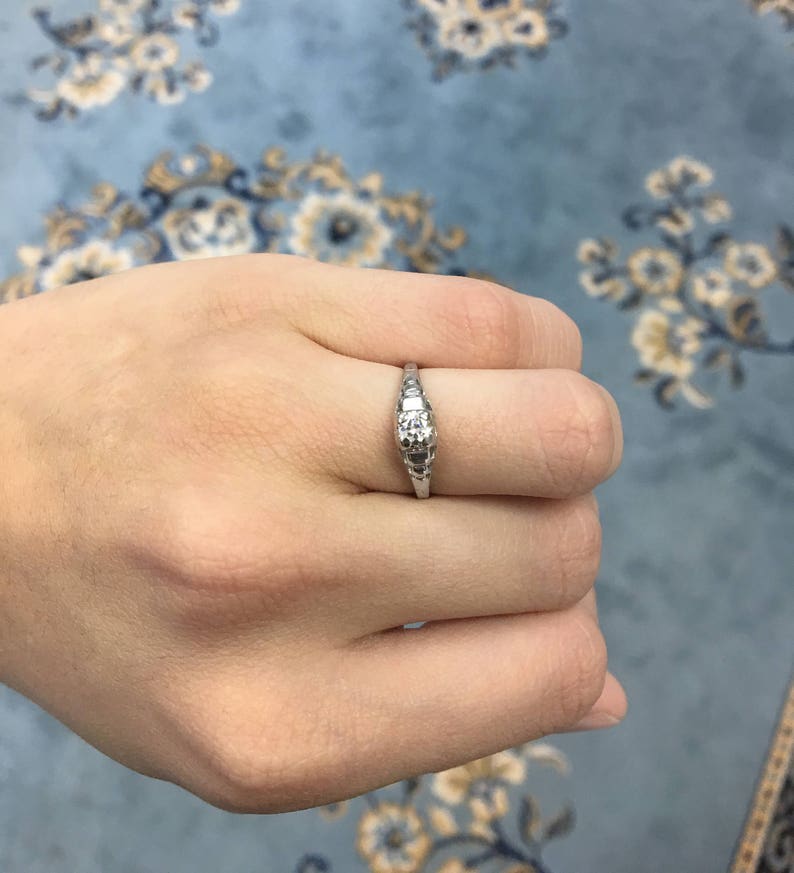 0.35pts 18K Natural Diamond Solitaire Cocktail  Ring