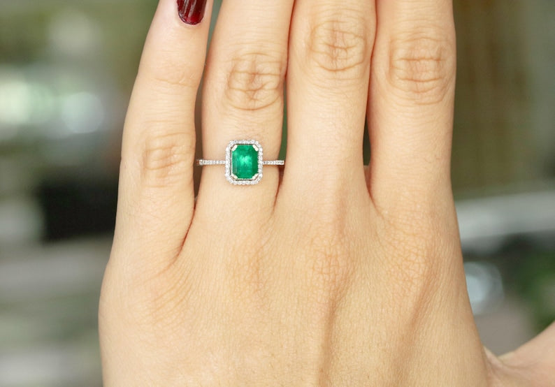 Dazzling Brilliance: 1.35tcw Medium Green Emerald Pave Halo Ring - 14K Gold Beauty