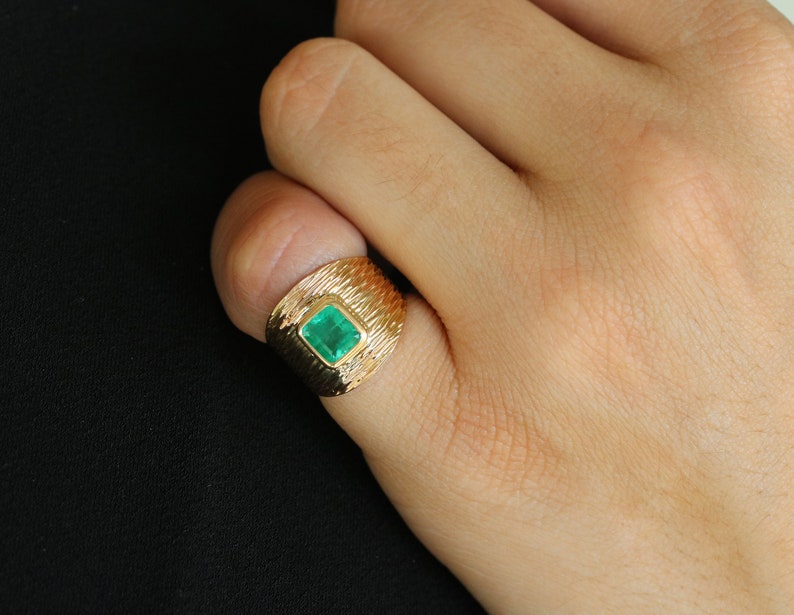 Colombian Emerald & Diamond Natural Transparent Mens Ring