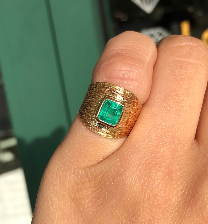 1.30cts 14K Colombian Emerald & Diamond  Transparent Mens Ring