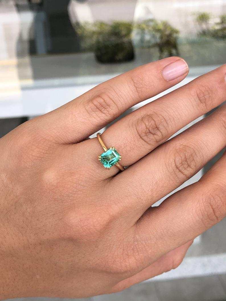 Classic Charm: Double Claw Prong Colombian Emerald Solitaire 1.80cts 14K Gold Ring