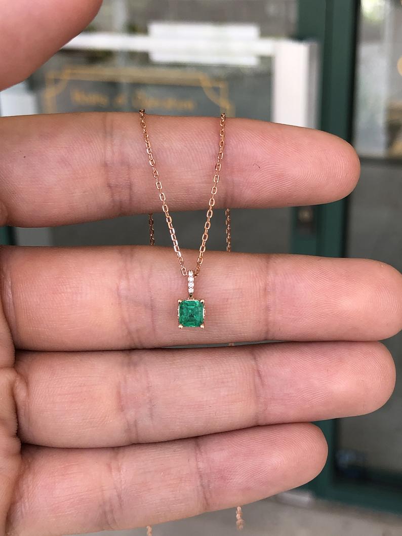 Natural Emerald & Diamond  Necklace