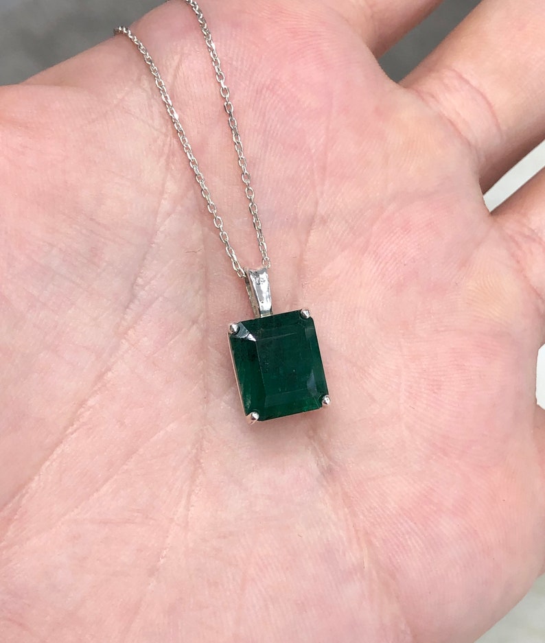4.75 Carat Emerald Natural May Birthstone r Prong Necklace