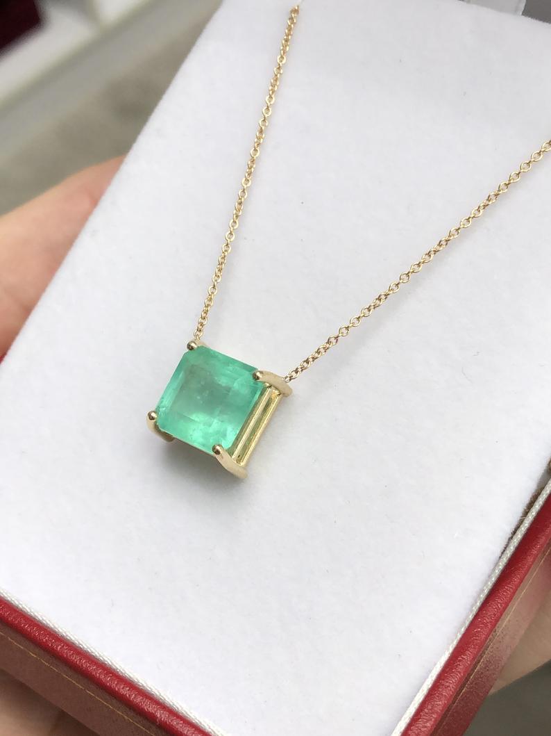 4.0 Carat Natural Earth mined Colombian Emerald Solitaire Stationary Necklace 