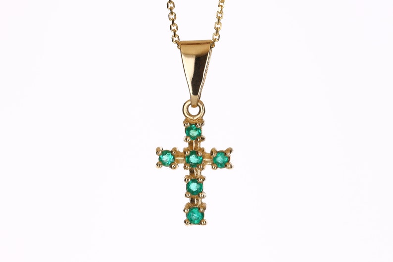 0.30ct 18k Colombian Emerald Round Cut Yellow Gold Cross Pendant