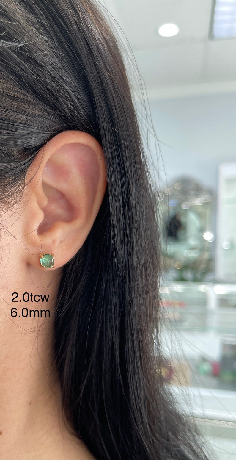 2.30tcw 14K Colombian Emerald Cabochon 