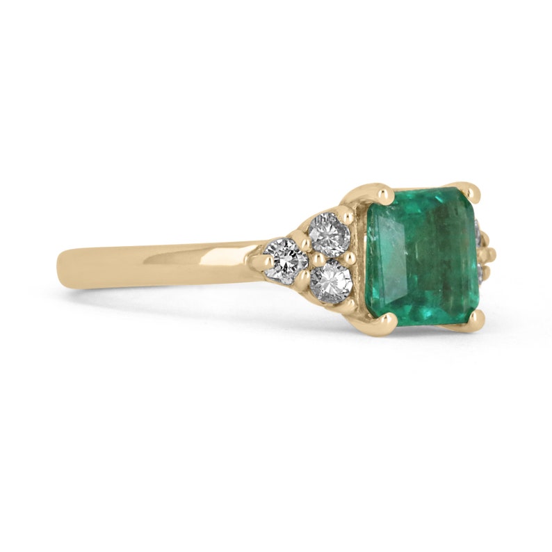 Dazzling Brilliance: 1.30tcw Emerald Asscher Cut & Round Diamond Accent Gold Anniversary Ring - 14K Gold Beauty