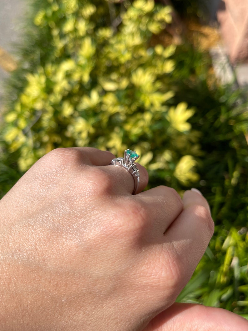 Chic and Sophisticated: Colombian Emerald Round Cut & Tapered Baguette 1.10tcw Semi-Transparent Ring in 14K Gold