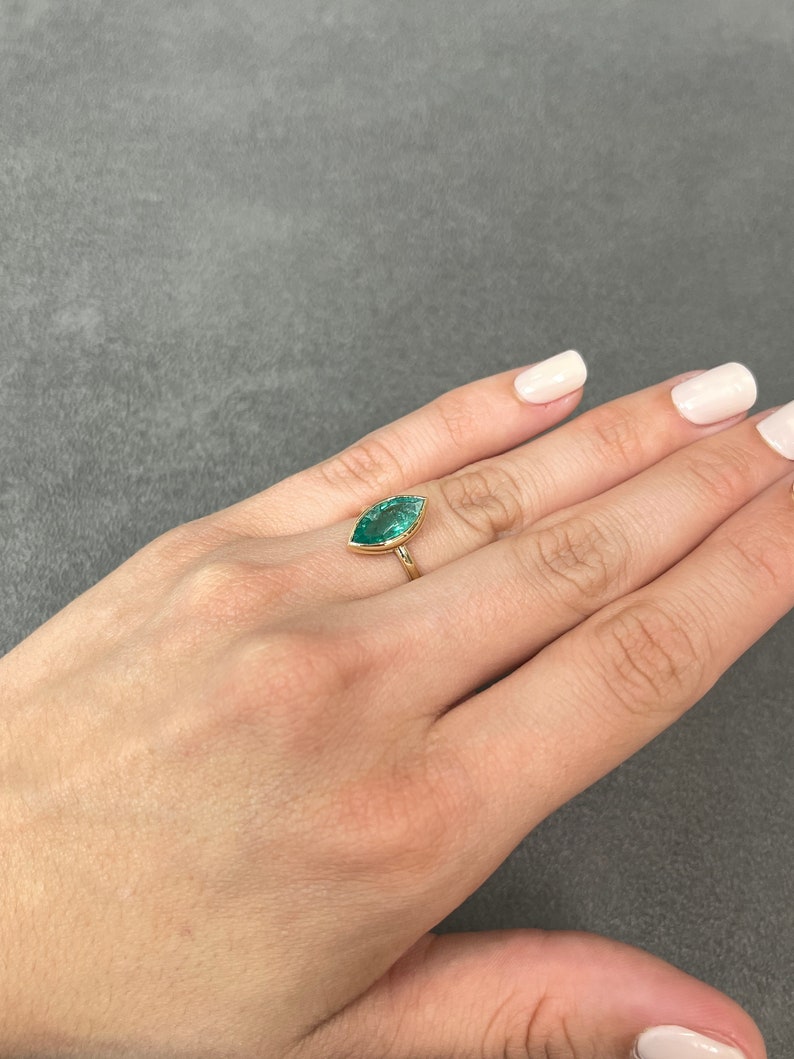  Emerald Marquise Cut Bezel Transparent Solitaire Ring