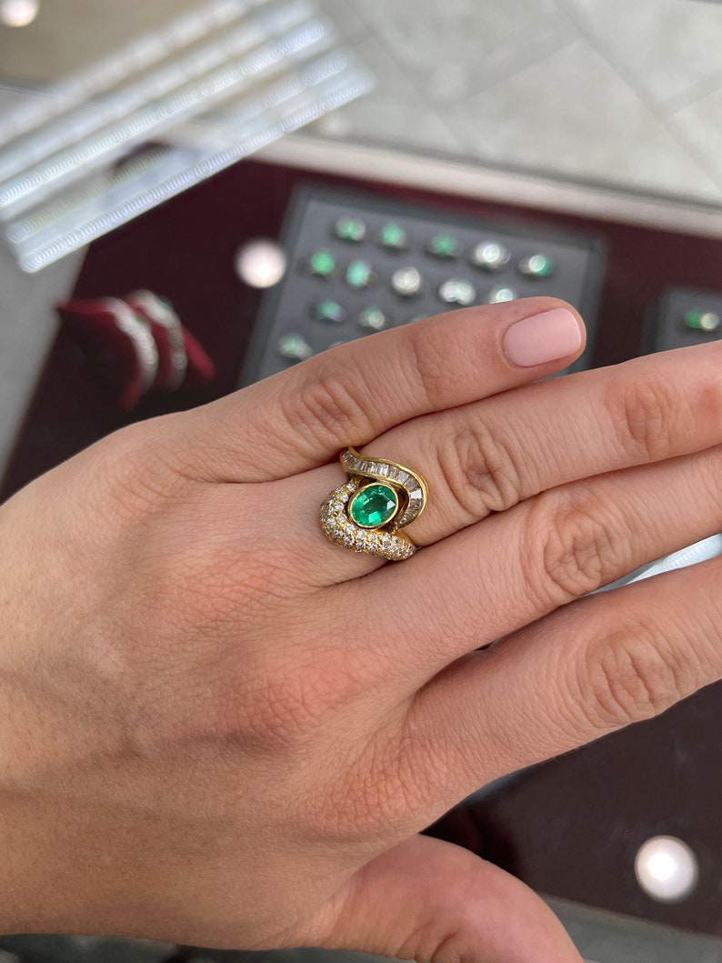 Colombian Emerald & Diamond Oval Cut Vintage Statement Ring