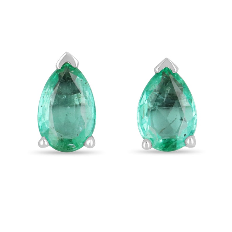 3 Prong Classic Traditional Teardrop Solitaire Stud Earrings