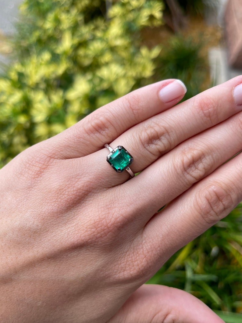 1.76cts 18K Colombian Emerald Asscher Cut 8-Prong Solitaire Ring - JR Colombian Emeralds