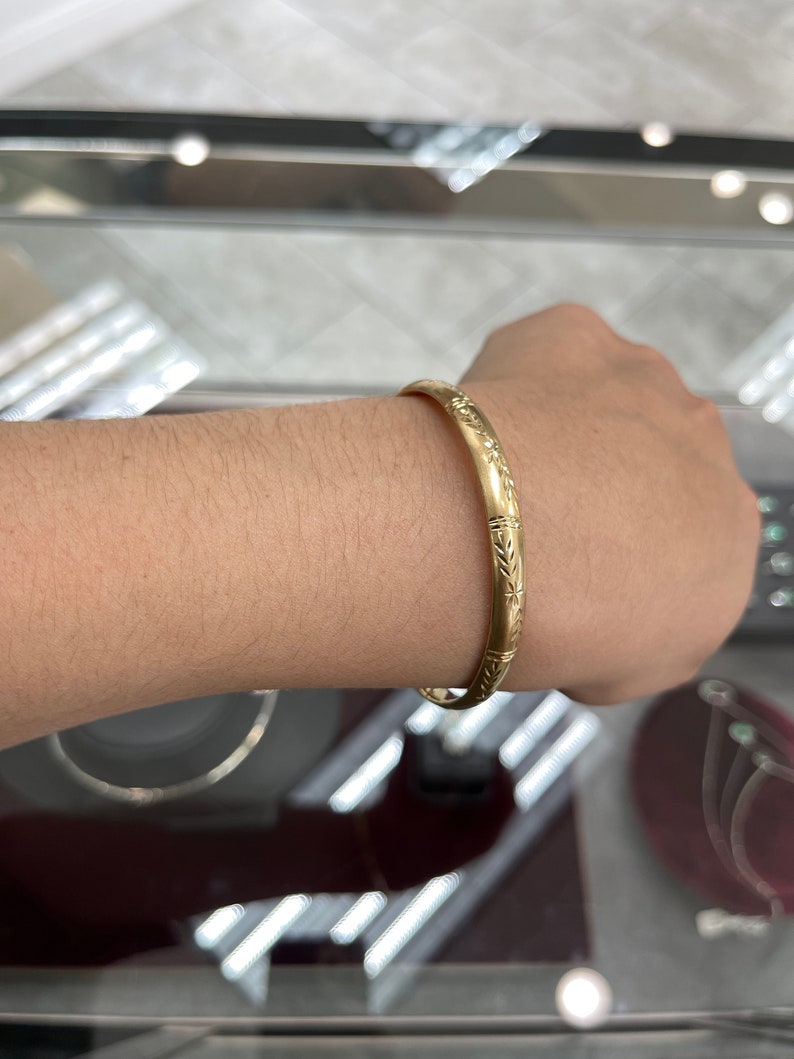 6.15mm 14K Diamond Cut Gold Solitaire Bangle Bracelet