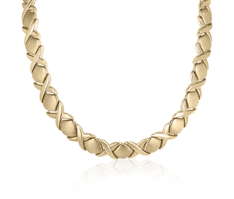 Irregular Chain Pattern XOXO Statement Necklace