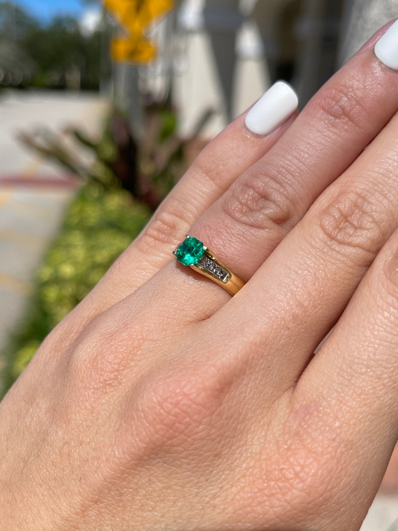 1.47tcw AAA+ Colombian Emerald-Asscher Cut & Princess Cut Diamond Ring 18K - JR Colombian Emeralds