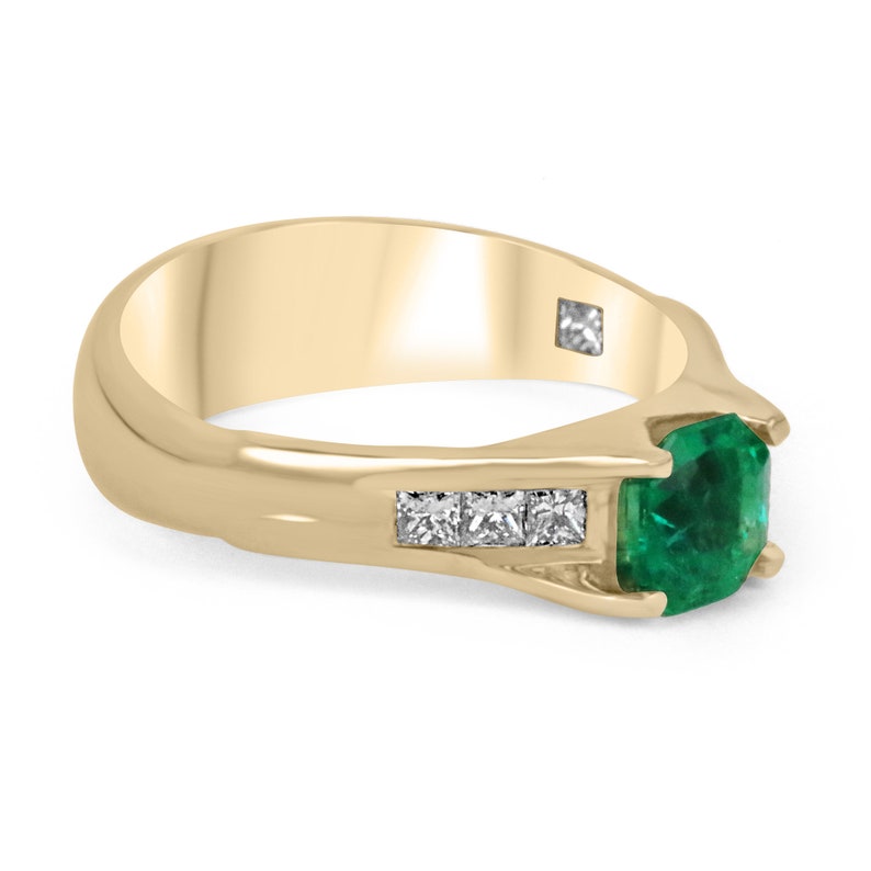Top Quality Emerald and Channel Diamond  Ring