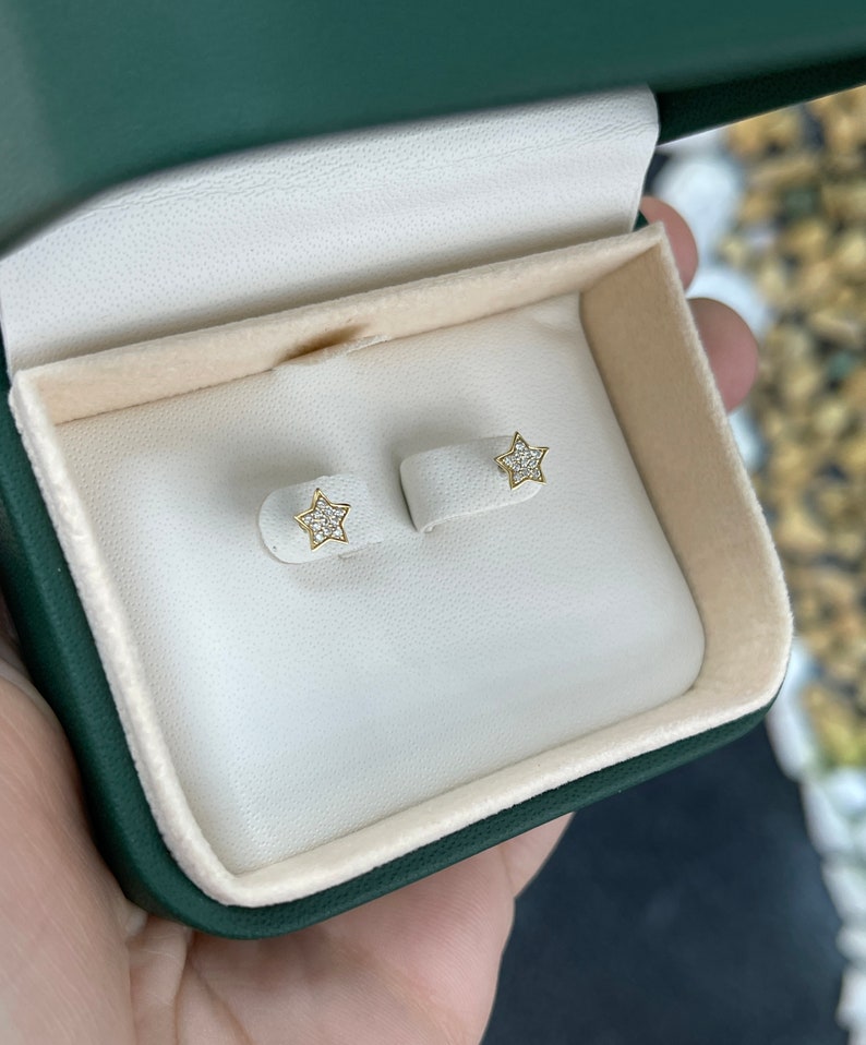 Dainty Gold Star Earring Pair