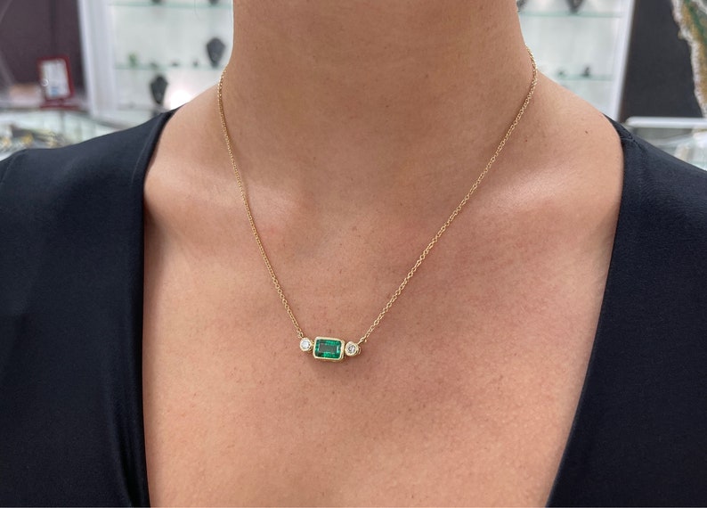 2.77tcw 14K Gold 3 Stone East-West Set Emerald & Round Cut Diamond Side Stones Bezel Necklace - JR Colombian Emeralds