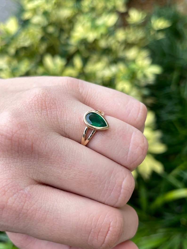 1.10 Carat Natural Dark Green Pear Cut Emerald Split Shank Solitaire Ring 14K - JR Colombian Emeralds