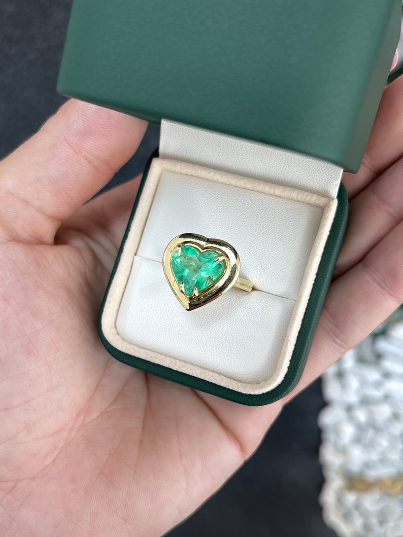 4.10 Carat 18K Gold Double Gold Frame Vivid Green Heart Colombian Emerald Solitaire Statement Ring - JR Colombian Emeralds